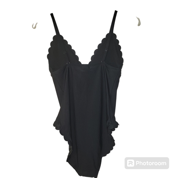 J.CREW Factory Scalloped One-Piece Swimsuit, S, Black, padded, lined, NWT - Picture 6 of 11